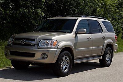 Toyota : Sequoia 4dr SR5 4WD 2005 toyota sequoia sr 5 4 x 4 suv excellent condition clean carfax report