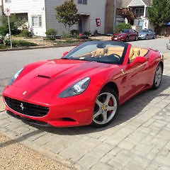 Ferrari : California Base Convertible 2-Door Fully Loaded with all options including Spare tire, Ferrari”s brake pads