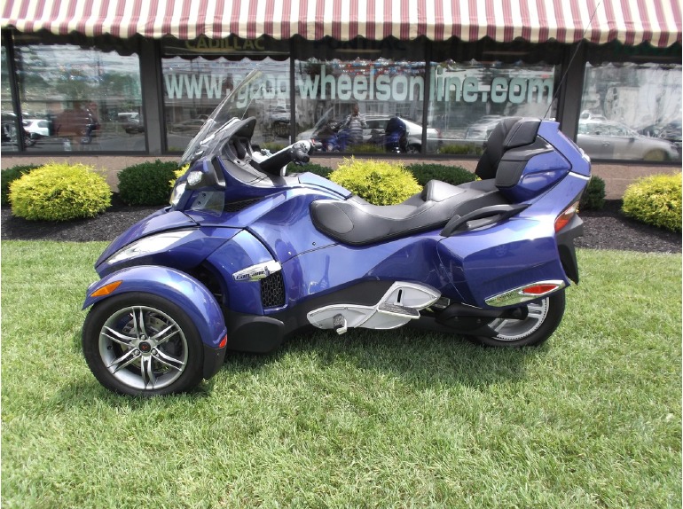 2012 Can-Am SPYDER RT-S SE5