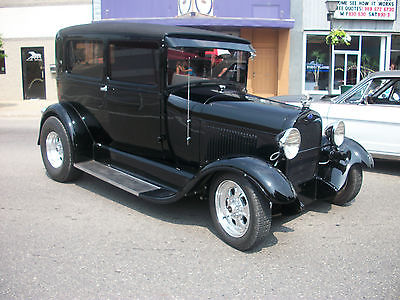 Ford : Model A 1928 ford model a 2 door hot rod all original steel with a 302 ford engine