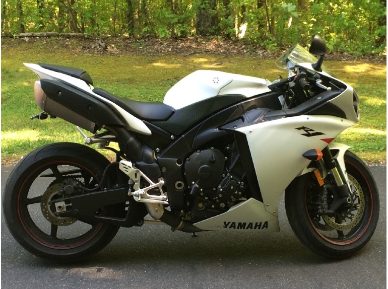 2010 Yamaha Yzf R1