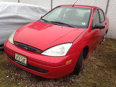 Ford : Focus LX Red,exterior Body in good condition, NEEDS ENGINE. NO TITLE