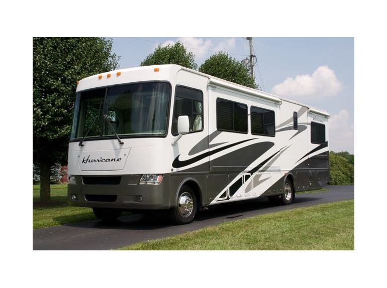 2006 Thor Motor Coach Hurricane 34N