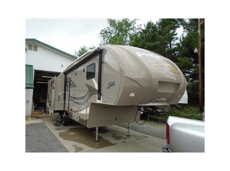 2016 Shasta Phoenix 32RE