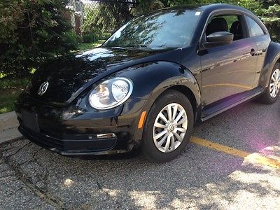 Volkswagen : Beetle-New 2dr Coupe Automatic 2.5L 2 dr coupe automatic 2.5 l 2012 beetle hatchback