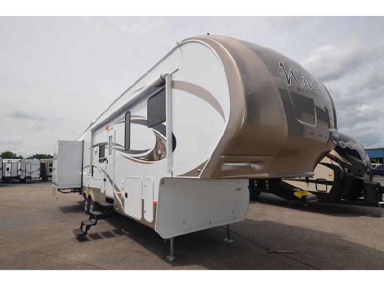 2016 Forest River WILDCAT 323RBX FIFTH WHEEL