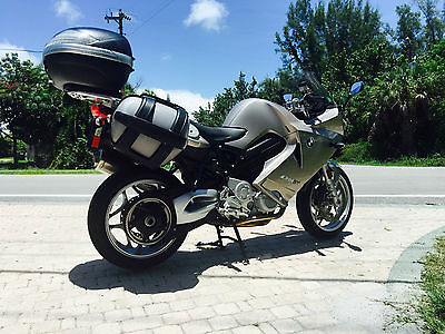 BMW : F-Series BMW F800ST 11k miles, loaded, as new, 2009, always serviced at BMW, pure joy!