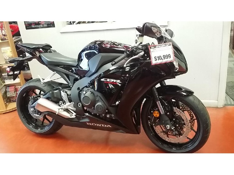 2014 Honda CBR1000RR (CBR10RR)