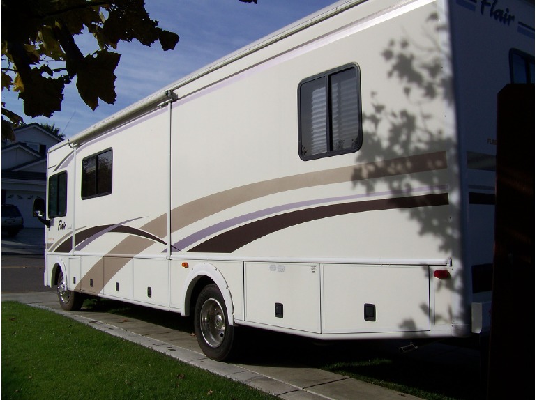 2001 Fleetwood Flair 31A