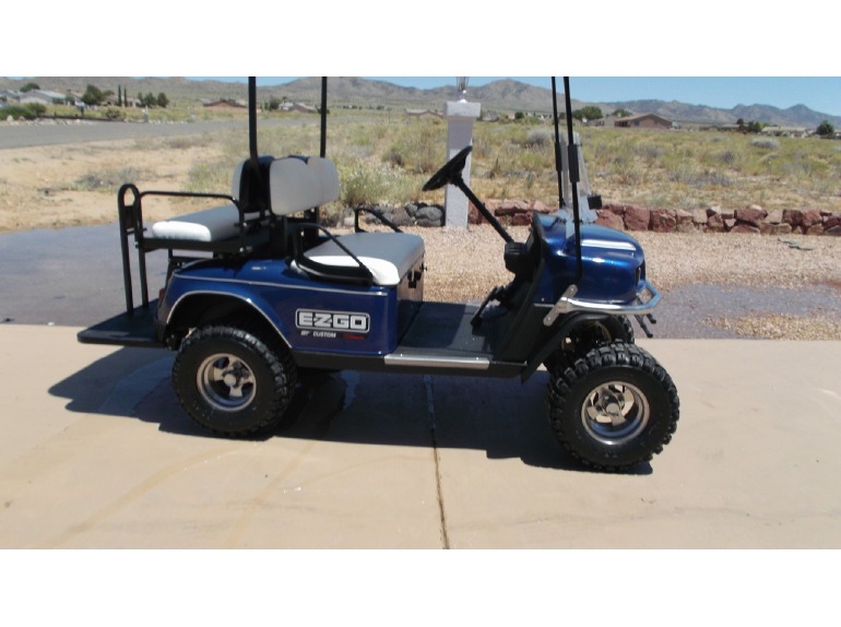 2010 E-Z-Go Golf Cart