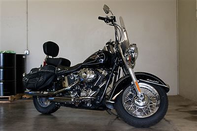 Harley-Davidson : Softail HARLEY DAVIDSON HERITAGE SOFTAIL CLASSIC