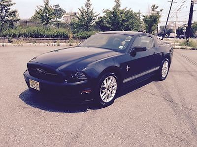 Ford : Mustang V6 Premium 6spd 2013 ford mustang premium v 6 leather manual microsoft sync hid lights