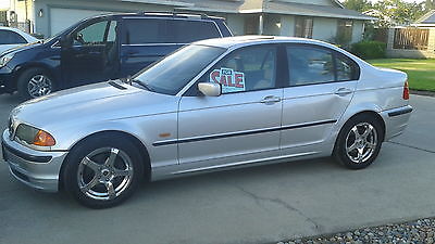 BMW : 3-Series gray 4 door 323i Gray Automatic 207,408 miles $2,800