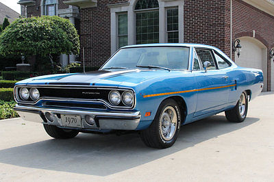 Plymouth : Road Runner Fully Restored 1970! 383ci V8, 4-Speed Manual, PS, PB, A/C, Highly Optioned!