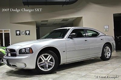 Dodge : Charger 4dr Sedan 2007 dodge charger sxt sedan cruise control cd player aux input one owner wow