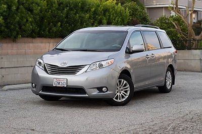 Toyota : Sienna XLE V6 7 Passenger Auto Access Seat 2013 xle v 6 7 passenger auto access seat used 3.5 l v 6 24 v automatic fwd moonroof