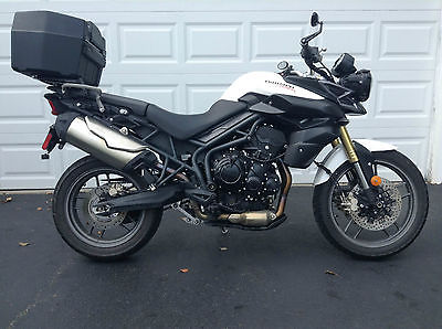 Triumph : Tiger Outstanding adventure bike for urban and wilderness exploring!