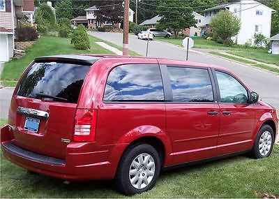 Chrysler : Town & Country Stow-n-Go seats Red, 7-passenger mini-van,  114,400 well-maintained miles