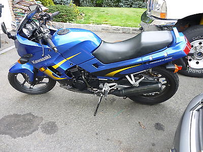 Kawasaki : Ninja Kawasaki Ninja 250 Motorcycle      1,800 miles   Only Ever Adult Ridden  Pick Up