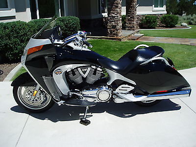 Victory : Vision 2008 victory vision street premium with matching factory trunk