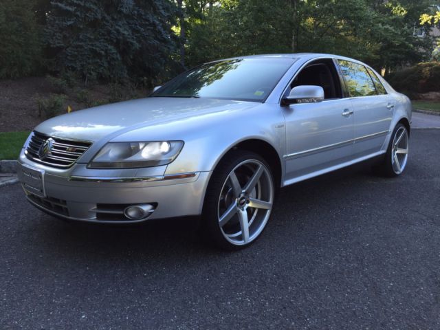 Volkswagen : Phaeton 4dr Sdn V8 6 Bentley Made-Rare R line-One Of A Kind 22inch Wheels-Phaeton-Extreme Well Cared-