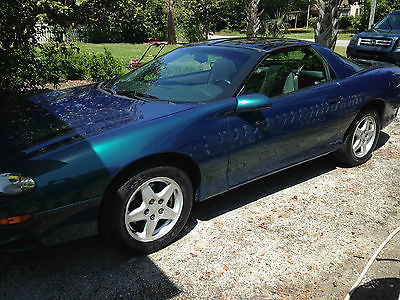 Chevrolet : Camaro Base Coupe 2-Door 42 000 mile t top chevy camaro excellent condition only 2 owners