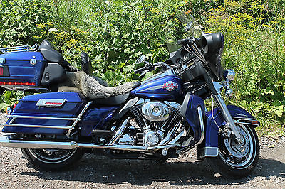 Harley-Davidson : Touring Metallic blue 2007 Harley Davidson Ultra Classic Touring Motorcycle