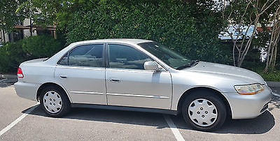 Honda : Accord LX Very well maintained. Recently replaced water pump & timing belt with new paint!