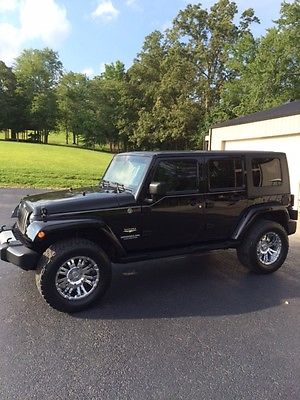 Jeep : Wrangler Sahara Unlimited 4 door sahara unlimited 4 x 4 with hardtop and soft top chrome wheels and grill