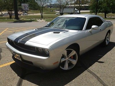 Dodge : Challenger SRT8 Coupe 2-Door 2009 dodge challenger srt 8 6.1 l low mileage