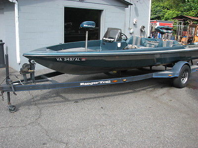 Ranger 374 18' Bass Boat 1995 Hydrolic steering -Trailer- OMC- Master Classic