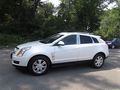 Cadillac : SRX FWD 4dr Luxury Collection 2011 cadillac srx luxury collection pearl white we finance must see buy 14475