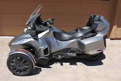 Can-Am 2013 can am spyder rt s only 58 miles like new with reverse heated grips