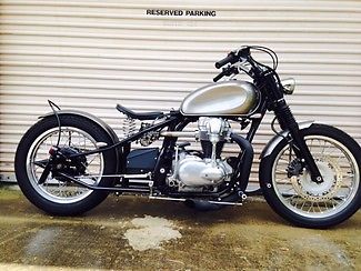 Kawasaki : Other stunning custom bobber - nicest bike to ride - super reliable