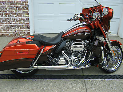 Harley-Davidson : Touring 2012 harley cvo street glide screamin eagle 1 owner pristine cond