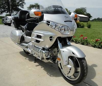 Honda : Gold Wing 2005 gl 1800 goldwing one owner 39 000 miles clean title