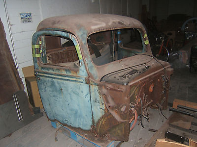 Ford : F-100 ? 1950 s rusty f 100 ford truck project parts