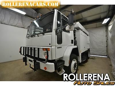 Other Makes Sweeper Truck 2000 freightliner fc 70 cargo sweeper truck