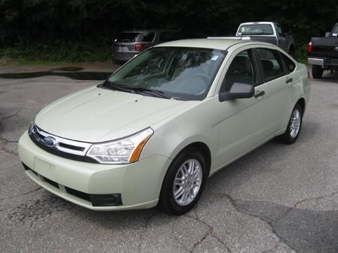 2010 FORD FOCUS 4 DOOR SEDAN