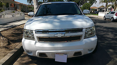 Chevrolet : Suburban ls 2007 chevrolet suburban ls 1500 2 wd white extremely low miles