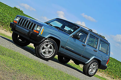 Jeep : Grand Cherokee Laredo Sport Utility 4-Door 2 owner perfect carfax sport 98 k actual xj 4 x 4 one of the best must see