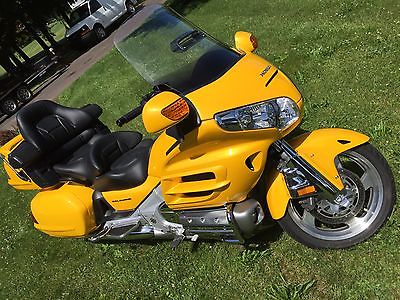 Honda : Gold Wing 2010 honda gold wing gl 1800 a gl 1800 with low 6550 original miles touring