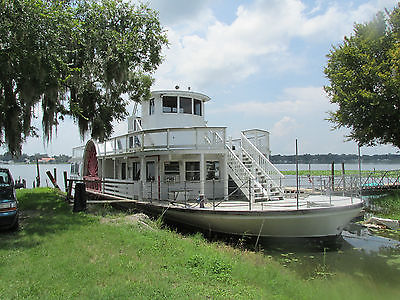 Side Wheeler paddle boat  Beresford Lady  Dinner cruise or House boat
