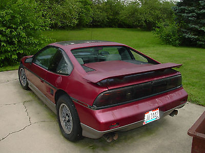 Pontiac : Fiero Standard GT Trim 1987 pontiac fiero gt
