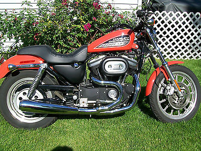 Harley-Davidson : Sportster 883 r first year very low miles one owner