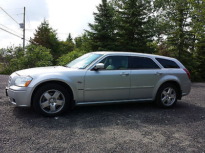 Dodge : Magnum RT AWD 2006 dodge magnum awd r t good condition loaded