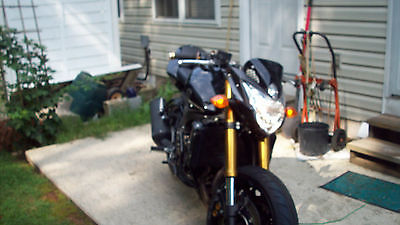 Yamaha : FZ 2011 yamaha fz 8 only 5730 miles