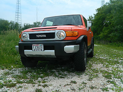 Toyota : FJ Cruiser Premium Sport Utility 4-Door 2014 fj cruiser 4 x 4 7 800 mi es