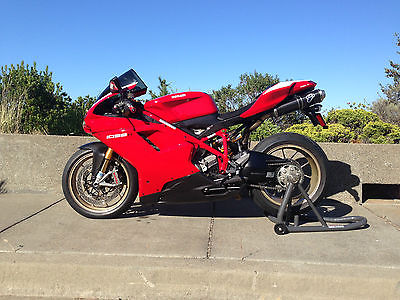 Ducati : Superbike 2008 ducati 1098 r 1461 miles perfect bike 1098 r 1198 r