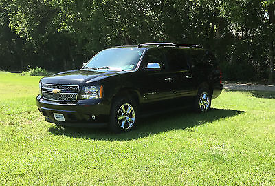 Chevrolet : Suburban LTZ Fully Loaded, One Owner, Non-Smoker, Carbon Flash Metallic Color